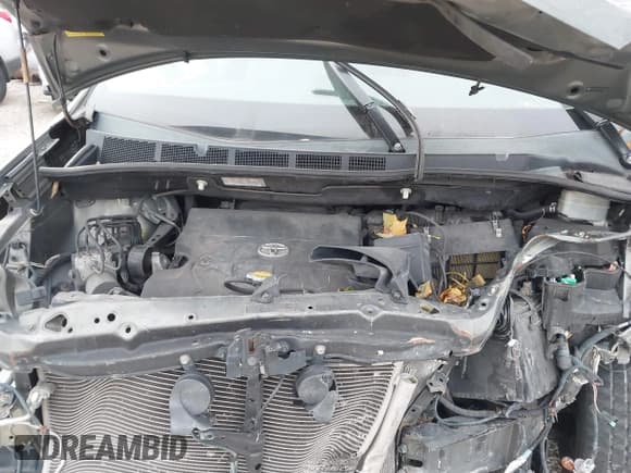 ✅ 2012 Toyota Sienna XLE • VIN: 5TDYK3DC5CS222618 • Lot: 43644338. Listed on IAAI with 295,313 mi. Free auction sales archive from the USA and detailed vehicle history report at DreamBid. Image 10.