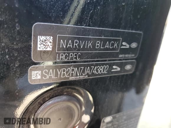 ✅ 2018 Land Rover Range Rover Velar S • VIN: SALYB2RN7JA743802 • Лот: 57102555. Опубликован ранее на Copart с пробегом 87 982 миль. Бесплатный доступ к архиву аукционных продаж из США и подробный отчёт об истории автомобиля на DreamBid. Изображение 13.