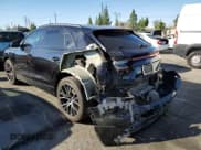 ✅ 2020 Audi Q8 Prestige • VIN: WA1FVAF16LD023243 • Lot: 63703852. Wystawiony na Copart z przebiegiem 71 917 mil. Bezpłatny archiwum sprzedaży aukcyjnych z USA i szczegółowy raport historii pojazdu na DreamBid. Zdjęcie 3.