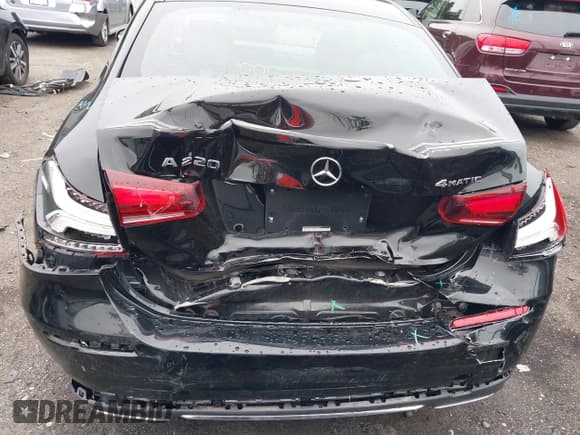 ✅ 2020 Mercedes-Benz A 220 • VIN: WDD3G4FB5LW038971 • Lot: 42530860. Wystawiony na IAAI z przebiegiem 66 405 mil. Bezpłatny archiwum sprzedaży aukcyjnych z USA i szczegółowy raport historii pojazdu na DreamBid. Zdjęcie 6.