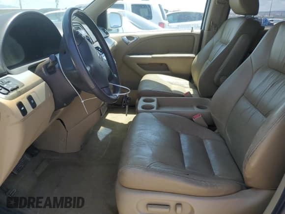 ✅ 2010 Honda Odyssey EX-L • VIN: 5FNRL3H65AB103622 • Лот: 59854745. Опубликован ранее на Copart с пробегом 106 093 миль. Бесплатный доступ к архиву аукционных продаж из США и подробный отчёт об истории автомобиля на DreamBid. Изображение 7.