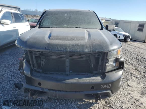 ✅ 2021 Chevrolet Silverado 1500 Work Truck • VIN: 1GCUYAEF0MZ158563 • Lot: 82125294. Wystawiony na Copart z przebiegiem 54 103 mil. Bezpłatny archiwum sprzedaży aukcyjnych z USA i szczegółowy raport historii pojazdu na DreamBid. Zdjęcie 5.