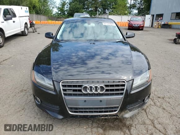✅ 2012 Audi A5 Premium Plus • VIN: WAULFAFR8CA039633 • Lot: 67124495. Wystawiony na Copart z przebiegiem 125 210 mil. Bezpłatny archiwum sprzedaży aukcyjnych z USA i szczegółowy raport historii pojazdu na DreamBid. Zdjęcie 5.