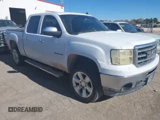✅ 2013 GMC Sierra 1500 SLE • VIN: 3GTP2VE71DG304273 • Лот: 40986837. Опубликован ранее на IAAI с пробегом 313 507 миль. Бесплатный доступ к архиву аукционных продаж из США и подробный отчёт об истории автомобиля на DreamBid. Изображение 1.