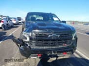 ✅ 2022 Chevrolet Silverado 1500 LT Trail Boss • VIN: 3GCUDFEDXNG674244 • Lot: 43377821. Wystawiony na IAAI z przebiegiem 32 833 mil. Bezpłatny archiwum sprzedaży aukcyjnych z USA i szczegółowy raport historii pojazdu na DreamBid. Zdjęcie 12.