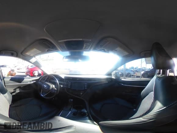 ✅ 2020 Toyota Camry SE • VIN: 4T1G11AK2LU882203 • Lot: 43458041. Wystawiony na IAAI z przebiegiem 180 472 mil. Bezpłatny archiwum sprzedaży aukcyjnych z USA i szczegółowy raport historii pojazdu na DreamBid. Zdjęcie 19.