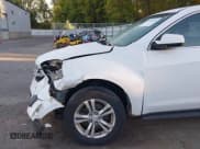 ✅ 2015 Chevrolet Equinox LT • VIN: 1GNFLFEK4FZ142751 • Lot: 43355851. Wystawiony na IAAI z przebiegiem 148 600 mil. Bezpłatny archiwum sprzedaży aukcyjnych z USA i szczegółowy raport historii pojazdu na DreamBid. Zdjęcie 6.