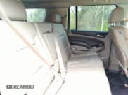 ✅ 2015 Chevrolet Suburban LT • VIN: 1GNSCJKC6FR229260 • Lot: 41974363. Wystawiony na IAAI z przebiegiem 251 395 mil. Bezpłatny archiwum sprzedaży aukcyjnych z USA i szczegółowy raport historii pojazdu na DreamBid. Zdjęcie 8.