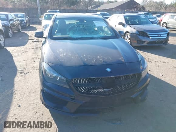 ✅ 2014 Mercedes-Benz CLA 250 • VIN: WDDSJ4GB3EN077269 • Lot: 42051998. Listed on IAAI with 166,842 mi. Free auction sales archive from the USA and detailed vehicle history report at DreamBid. Image 12.