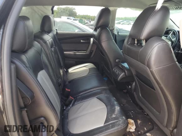 ✅ 2010 GMC Acadia SLE • VIN: 1GKLRLED1AJ160971 • Lot: 68421785. Listed on Copart with 195,875 mi. Free auction sales archive from the USA and detailed vehicle history report at DreamBid. Image 11.