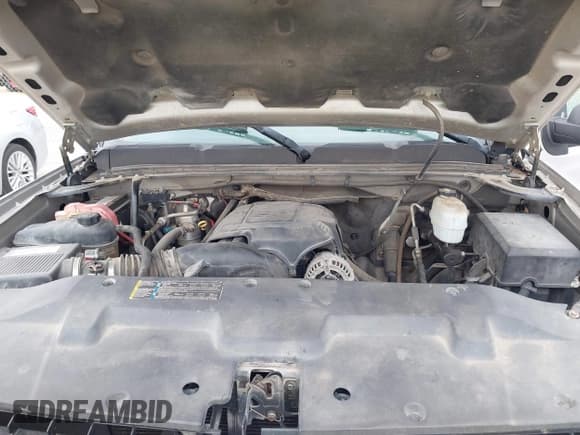 ✅ 2007 Chevrolet Silverado 2500HD 1LT • VIN: 1GCHC23K67F523209 • Lot: 41925957. Wystawiony na IAAI z przebiegiem 250 138 mil. Bezpłatny archiwum sprzedaży aukcyjnych z USA i szczegółowy raport historii pojazdu na DreamBid. Zdjęcie 10.