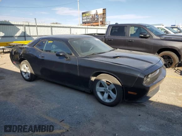 ✅ 2014 Dodge Challenger SXT 100th Anniversary • VIN: 2C3CDYAG4EH283327 • Lot: 79128544. Wystawiony na Copart z przebiegiem 109 818 mil. Bezpłatny archiwum sprzedaży aukcyjnych z USA i szczegółowy raport historii pojazdu na DreamBid. Zdjęcie 4.