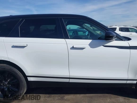 ✅ 2022 Land Rover Range Rover Velar R-Dynamic S • VIN: SALYT2EX6NA331025 • Лот: 41417399. Опубликован ранее на IAAI с пробегом 28 697 миль. Бесплатный доступ к архиву аукционных продаж из США и подробный отчёт об истории автомобиля на DreamBid. Изображение 13.