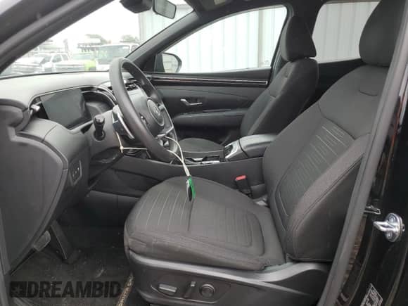 2023 Hyundai Santa Cruz Night Edition с VIN 5NTJCDAF1PH063905, выставлен на аукционе Copart как лот 81644144 с пробегом 20 707 миль миль и Списание • Salvage title. История ставок и продаж доступна на DreamBid. Изображение 7.