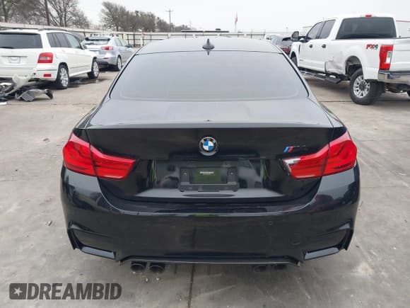 ✅ 2019 BMW M4 • VIN: WBS4Y9C53KAH82910 • Lot: 41570315. Listed on IAAI with 59,227 mi. Free auction sales archive from the USA and detailed vehicle history report at DreamBid. Image 17.