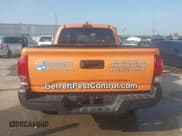 ✅ 2022 Toyota Tacoma SR • VIN: 3TYRX5GN2NT062882 • Lot: 42647587. Listed on IAAI with 51,652 mi. Free auction sales archive from the USA and detailed vehicle history report at DreamBid. Image 16.