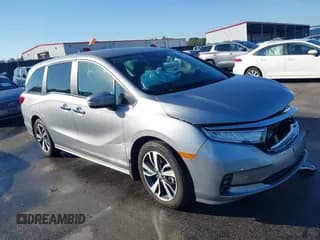✅ 2024 Honda Odyssey Touring • VIN: 5FNRL6H8XRB006348 • Lot: 43613402. Listed on IAAI with 19,074 mi. Free auction sales archive from the USA and detailed vehicle history report at DreamBid. Image 1.