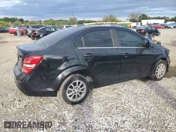 ✅ 2019 Chevrolet Sonic LT • VIN: 1G1JD5SB1K4118034 • Лот: 85716525. Опубликован ранее на Copart с пробегом 39 783 миль. Бесплатный доступ к архиву аукционных продаж из США и подробный отчёт об истории автомобиля на DreamBid. Изображение 3.