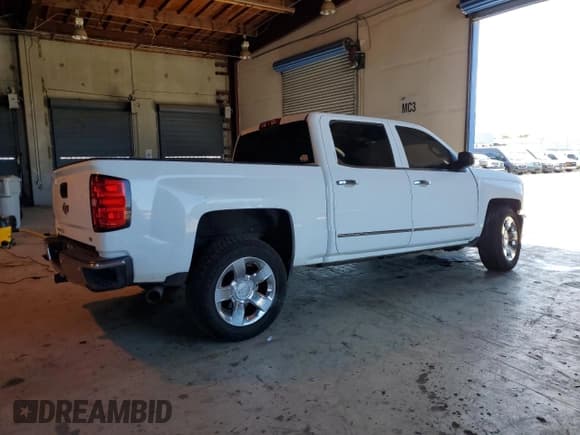 ✅ 2015 Chevrolet Silverado 1500 LTZ • VIN: 3GCPCSEC4FG472047 • Лот: 67994135. Опубликован ранее на Copart с пробегом 248 604 миль. Бесплатный доступ к архиву аукционных продаж из США и подробный отчёт об истории автомобиля на DreamBid. Изображение 3.