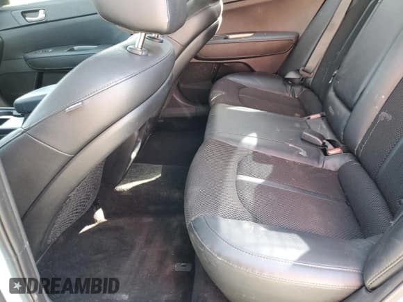 ✅ 2019 Kia Optima LX • VIN: 5XXGT4L30KG309956 • Lot: 81829505. Wystawiony na Copart z przebiegiem 99 432 mil. Bezpłatny archiwum sprzedaży aukcyjnych z USA i szczegółowy raport historii pojazdu na DreamBid. Zdjęcie 10.