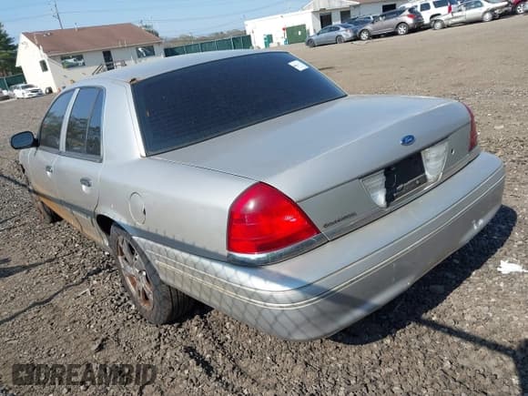 ✅ 2004 Ford Police Interceptor Base w/3.27 Axle • VIN: 2FAHP71W34X181974 • Lot: 42125462. Wystawiony na IAAI z przebiegiem 190 863 mil. Bezpłatny archiwum sprzedaży aukcyjnych z USA i szczegółowy raport historii pojazdu na DreamBid. Zdjęcie 3.