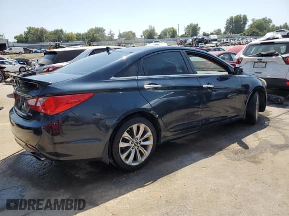 ✅ 2011 Hyundai Sonata SE • VIN: 5NPEC4AB8BH209450 • Lot: 68350664. Listed on Copart with 200,998 mi. Free auction sales archive from the USA and detailed vehicle history report at DreamBid. Image 3.