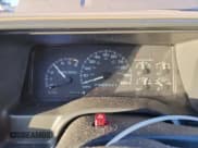 ✅ 1996 Chevrolet Silverado 1500 • VIN: 2GCEK19R5T1111160 • Лот: 92922815. Опубликован ранее на Copart с пробегом 386 454 миль. Бесплатный доступ к архиву аукционных продаж из США и подробный отчёт об истории автомобиля на DreamBid. Изображение 9.