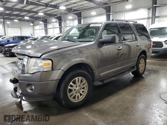 ✅ 2014 Ford Expedition XLT • VIN: 1FMJU1J50EEF17264 • Lot: 91066315. Wystawiony na Copart z przebiegiem 116 674 mil. Bezpłatny archiwum sprzedaży aukcyjnych z USA i szczegółowy raport historii pojazdu na DreamBid. Zdjęcie 1.