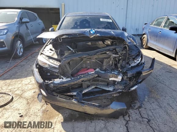 ✅ 2022 BMW 7 Series 740i xDrive • VIN: WBA7T4C01NCH98359 • Lot: 45058874. Wystawiony na Copart z przebiegiem Nie podano. Bezpłatny archiwum sprzedaży aukcyjnych z USA i szczegółowy raport historii pojazdu na DreamBid. Zdjęcie 5.