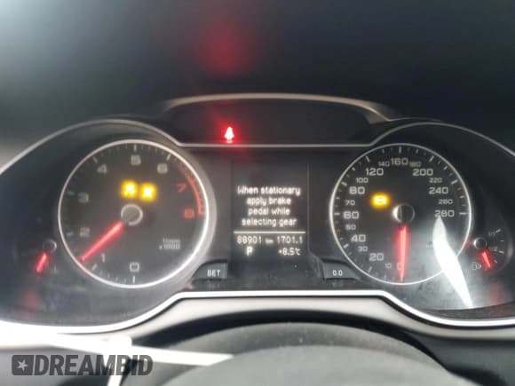 ✅ 2015 Audi A4 Komfort • VIN: WAUBFCFL4FN027611 • Лот: 85702215. Опубликован ранее на Copart с пробегом 88 901 миль. Бесплатный доступ к архиву аукционных продаж из США и подробный отчёт об истории автомобиля на DreamBid. Изображение 10.