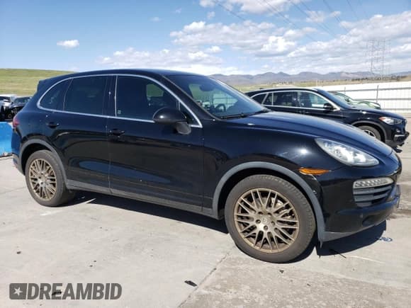 ✅ 2011 Porsche Cayenne S • VIN: WP1AB2A22BLA43846 • Lot: 53877535. Wystawiony na Copart z przebiegiem 136 405 mil. Bezpłatny archiwum sprzedaży aukcyjnych z USA i szczegółowy raport historii pojazdu na DreamBid. Zdjęcie 4.