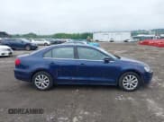 ✅ 2013 Volkswagen Jetta SE • VIN: 3VWDP7AJ2DM409212 • Lot: 42519938. Wystawiony na IAAI z przebiegiem 118 813 mil. Bezpłatny archiwum sprzedaży aukcyjnych z USA i szczegółowy raport historii pojazdu na DreamBid. Zdjęcie 13.
