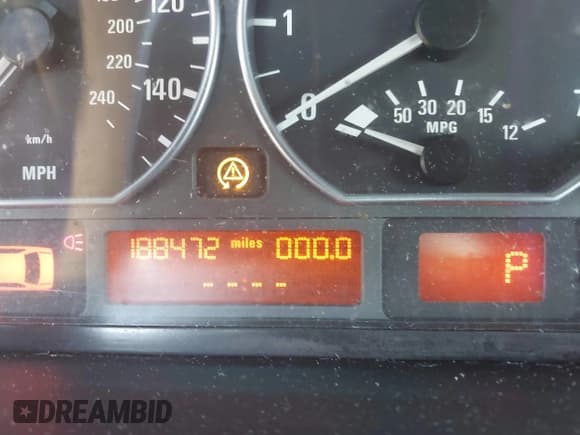 ✅ 2005 BMW 3 Series 330i • VIN: WBAEV53425KM42421 • Lot: 41001073. Listed on IAAI with 188,472 mi. Free auction sales archive from the USA and detailed vehicle history report at DreamBid. Image 7.