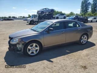 ✅ 2011 Chevrolet Malibu LS • VIN: 1G1ZB5EU9BF197088 • Lot: 69761225. Wystawiony na Copart z przebiegiem 80 407 mil. Bezpłatny archiwum sprzedaży aukcyjnych z USA i szczegółowy raport historii pojazdu na DreamBid. Zdjęcie 1.