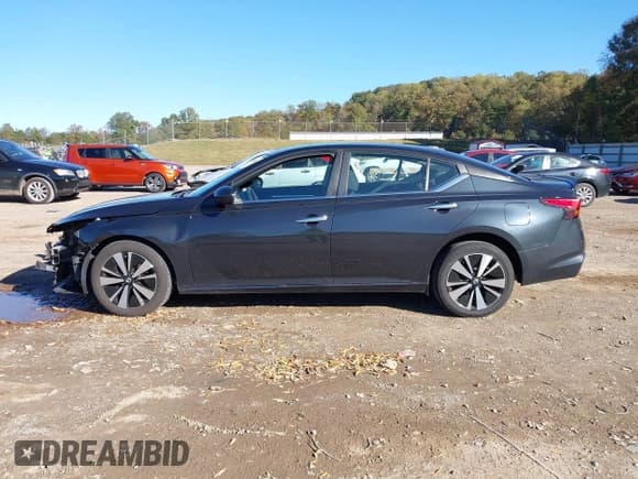 ✅ 2021 Nissan Altima SV • VIN: 1N4BL4DW2MN307142 • Lot: 43425404. Wystawiony na IAAI z przebiegiem 101 973 mil. Bezpłatny archiwum sprzedaży aukcyjnych z USA i szczegółowy raport historii pojazdu na DreamBid. Zdjęcie 14.