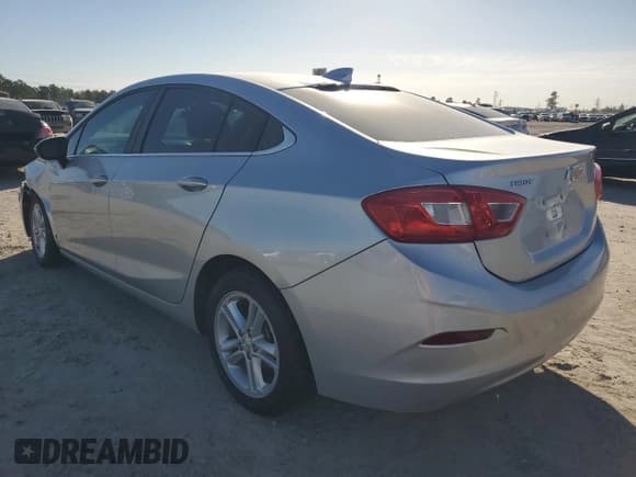 ✅ 2017 Chevrolet Cruze LT • VIN: 1G1BE5SM5H7238364 • Lot: 68253992. Listed on Copart with 76,361 mi. Free auction sales archive from the USA and detailed vehicle history report at DreamBid. Image 2.