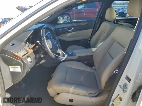 ✅ 2010 Mercedes-Benz E 350 Sport • VIN: WDDHF8HB8AA252179 • Lot: 94468135. Listed on Copart with 127,381 mi. Free auction sales archive from the USA and detailed vehicle history report at DreamBid. Image 7.