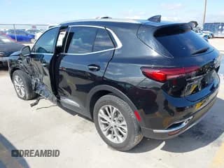✅ 2023 Buick Envision Preferred • VIN: LRBAZLR47PD032205 • Lot: 43549973. Wystawiony na IAAI z przebiegiem 21 893 mil. Bezpłatny archiwum sprzedaży aukcyjnych z USA i szczegółowy raport historii pojazdu na DreamBid. Zdjęcie 3.