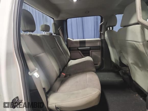 ✅ 2019 Ford F-250 XL • VIN: 1FT7W2A65KEF96627 • Lot: 85391335. Wystawiony na Copart z przebiegiem 131 963 mil. Bezpłatny archiwum sprzedaży aukcyjnych z USA i szczegółowy raport historii pojazdu na DreamBid. Zdjęcie 10.
