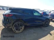 ✅ 2022 Chevrolet Blazer RS • VIN: 3GNKBERS0NS137967 • Lot: 42114057. Wystawiony na IAAI z przebiegiem 61 085 mil. Bezpłatny archiwum sprzedaży aukcyjnych z USA i szczegółowy raport historii pojazdu na DreamBid. Zdjęcie 13.