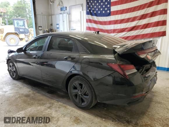 2021 Hyundai Elantra SEL with VIN KMHLM4AG5MU070236, listed as a Copart auction lot 70428255 with 83,245 mi miles and Salvage title. Bid and sale history available at DreamBid. Image 2.