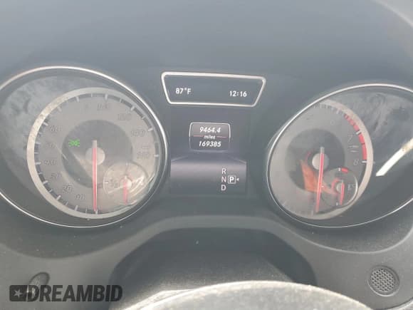 ✅ 2015 Mercedes-Benz GLA 250 • VIN: WDCTG4GB3FJ067986 • Лот: 53540075. Опубликован ранее на Copart с пробегом 169 385 миль. Бесплатный доступ к архиву аукционных продаж из США и подробный отчёт об истории автомобиля на DreamBid. Изображение 9.