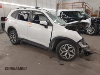 ✅ 2020 Subaru Forester Premium • VIN: JF2SKAGC6LH534068 • Lot: 43730206. Listed on IAAI with Not provided. Free auction sales archive from the USA and detailed vehicle history report at DreamBid. Image 1.