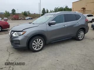 ✅ 2018 Nissan Rogue S • VIN: KNMAT2MT9JP504406 • Lot: 85192845. Wystawiony na Copart z przebiegiem 138 072 mil. Bezpłatny archiwum sprzedaży aukcyjnych z USA i szczegółowy raport historii pojazdu na DreamBid. Zdjęcie 1.