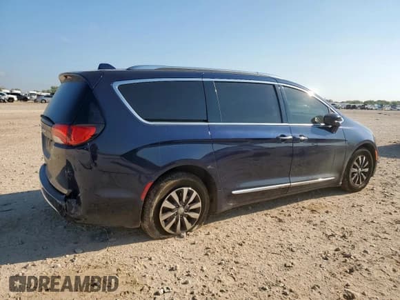 ✅ 2020 Chrysler Pacifica Touring L Plus • VIN: 2C4RC1EG7LR121242 • Lot: 80380485. Wystawiony na Copart z przebiegiem 127 706 mil. Bezpłatny archiwum sprzedaży aukcyjnych z USA i szczegółowy raport historii pojazdu na DreamBid. Zdjęcie 3.