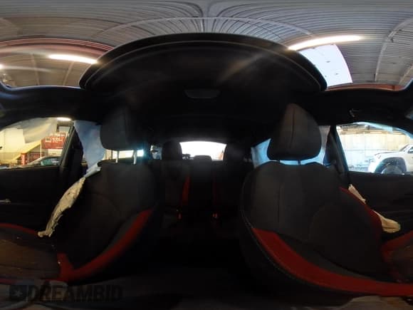 ✅ 2024 Subaru Impreza RS • VIN: JF1GUHJCXR8897715 • Lot: 43304353. Wystawiony na IAAI z przebiegiem 12 959 mil. Bezpłatny archiwum sprzedaży aukcyjnych z USA i szczegółowy raport historii pojazdu na DreamBid. Zdjęcie 19.