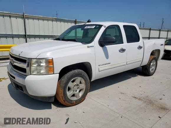 ✅ 2011 Chevrolet Silverado 1500 1HY • VIN: 3GCUKUEJ0BG299878 • Lot: 80078005. Listed on Copart with 168,842 mi. Free auction sales archive from the USA and detailed vehicle history report at DreamBid. Image 1.