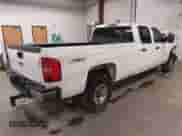 2007 Chevrolet Silverado 2500HD 1LT z VIN 1GCHK23647F512117, wystawiony jako IAAI lot #41359591 z przebiegiem 289 455 mil mil oraz . Historia ofert i sprzedaży dostępna na DreamBid. Obrazek 4.