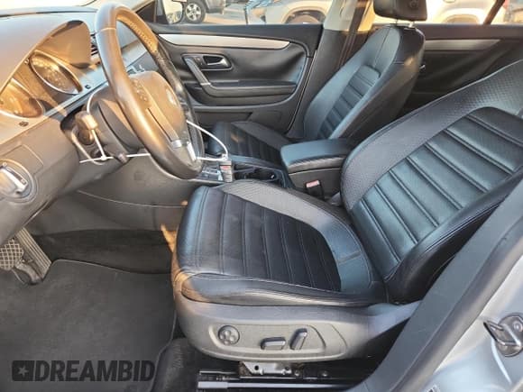 ✅ 2012 Volkswagen CC Lux Limited Edition • VIN: WVWHN7AN5CE509032 • Lot: 80027245. Wystawiony na Copart z przebiegiem 92 881 mil. Bezpłatny archiwum sprzedaży aukcyjnych z USA i szczegółowy raport historii pojazdu na DreamBid. Zdjęcie 7.