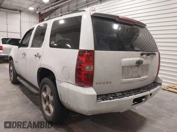 ✅ 2010 Chevrolet Tahoe LT • VIN: 1GNUCBE06AR213214 • Лот: 43538645. Опубликован ранее на IAAI с пробегом 278 011 миль. Бесплатный доступ к архиву аукционных продаж из США и подробный отчёт об истории автомобиля на DreamBid. Изображение 3.
